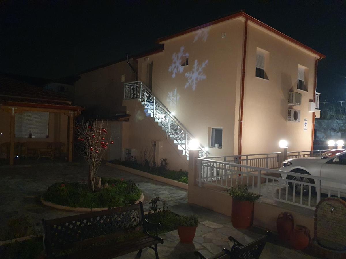 Casa Al Mare 2 Lejlighed Peraía Eksteriør billede